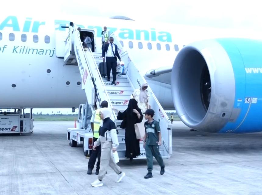 WATANZANIA WAREJEA NYUMBANI